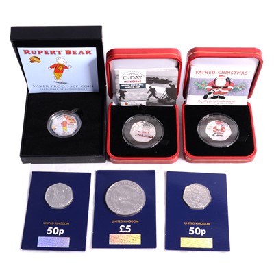 Lot 241 - Commemorative crowns, silver 50p pieces. etc