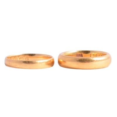 Lot 109 - Two 22 carat yellow gold wedding bands.