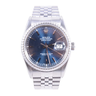 Lot 366 - Rolex - a gentleman's Oyster Perpetual Datejust automatic wristwatch.