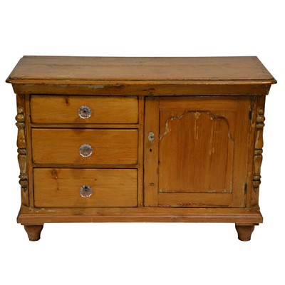 Lot 361 - Lincolnshire stripped pine kitchen dresser