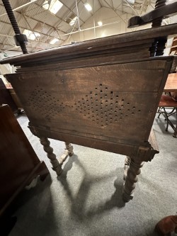 Lot 319 - 19th century Dutch oak linen press