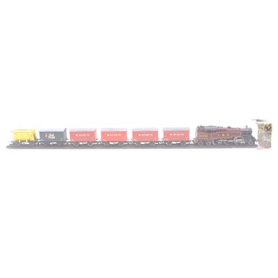 Lot 233 - Wrenn OO gauge tank locomotive and six freight wagons, in display case