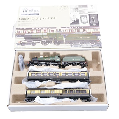 Lot 116 - Hornby OO gauge train pack, R2980, boxed