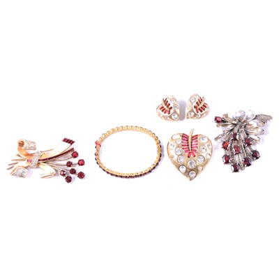 Lot 468 - Vintage almandine garnet and faux garnet jewellery.