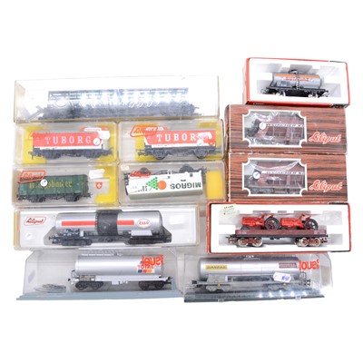 Lot 297 - Twelve Liliput, Jouef and other HO gauge wagons