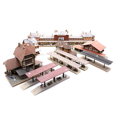 Lot 307 - Nine Vollmer OO/HO gauge trackside buildings