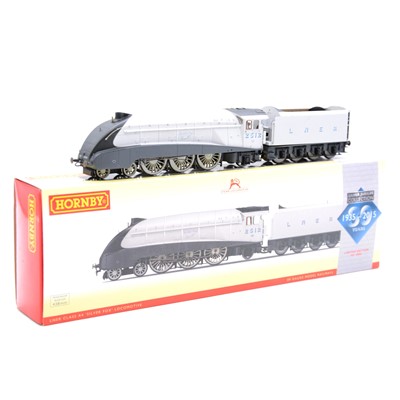 Lot 82 - Hornby OO gauge locomotive R3309, boxed