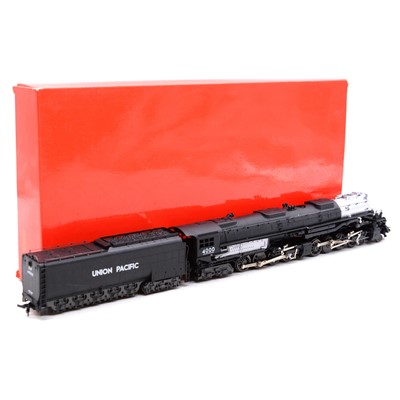 Lot 125 - Rivarossi HO gauge locomotive 'Big Boy'