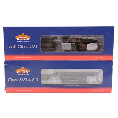 Lot 117 - Two Bachmann OO gauge steam locomotives and tenders, 32-509 and 32-580A, boxed