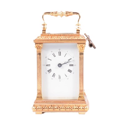 Lot 135 - Modern English carriage clock, timepiece cast case.