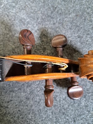 Lot 155 - Boosey & Hawkes rosewood clarinet and a violon