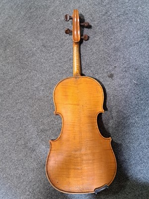 Lot 155 - Boosey & Hawkes rosewood clarinet and a violon