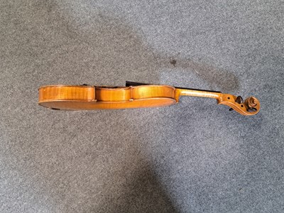 Lot 155 - Boosey & Hawkes rosewood clarinet and a violon