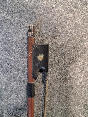 Lot 155 - Boosey & Hawkes rosewood clarinet and a violon