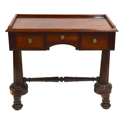 Lot 424 - William IV mahogany washstand