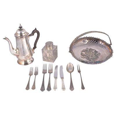 Lot 185 - A collection of silver-pated ware and assorted cutlery.