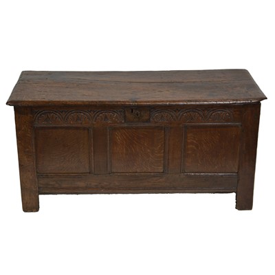 Lot 370 - Joined oak coffer