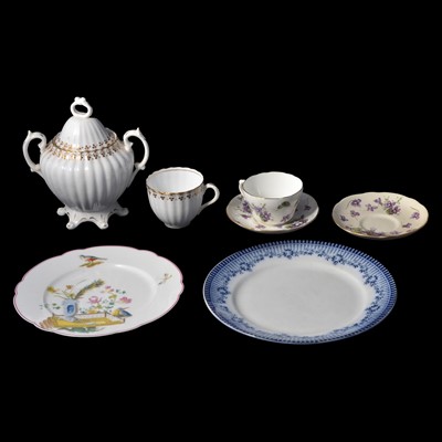 Lot 47 - Large quantity of pottery and china tea and dinnerware