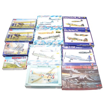 Lot 157 - Twelve 1/72 scale model aircraft, boxed