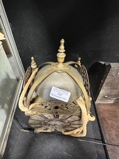 Lot 129 - John Goodman, a brass lantern clock
