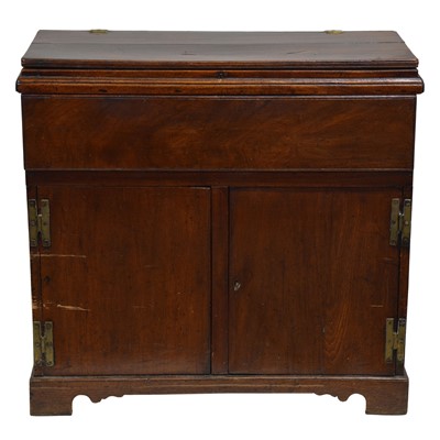 Lot 483 - An unusual Georgian bureau chest