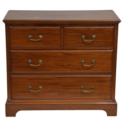 Lot 487 - Edwardian mahogany chest of drawers