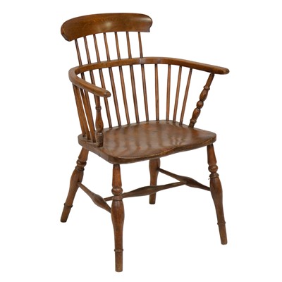 Lot 485 - 19th Century elm and beech comb back Windsor chair