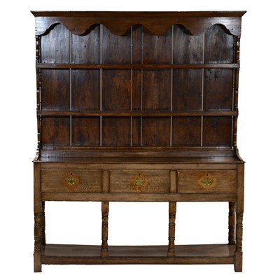 Lot 364 - 19th century oak dresser