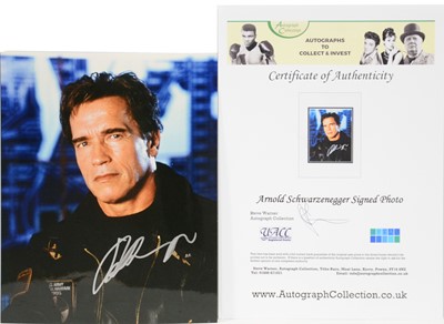 Lot 104 - Film: Arnold Schwarzenegger, signed colour photograph