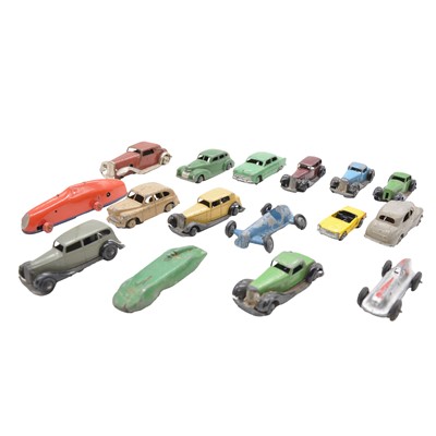 Lot 51 - Sixteen loose die-cast model vehicles