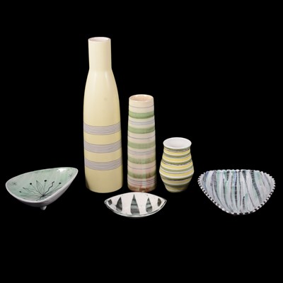 Lot 157 - Small collection of mid-century ceramics