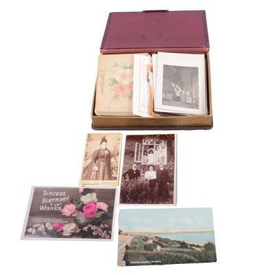 Lot 117 - Small collection of postcards and ephemera.