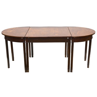 Lot 408 - Georgian mahogany dining table