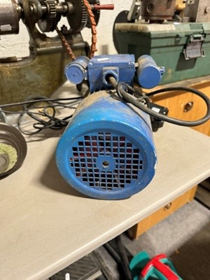 Lot 422 - Modellers lather, clock makers lathe, lathe accessories and a bench grinder
