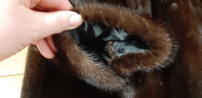 Lot 183 - A dark mink short box shape jacket
