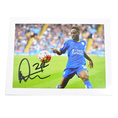 Lot 193 - Signed Nathan Dyer 5x7 colour photograph, Leicester