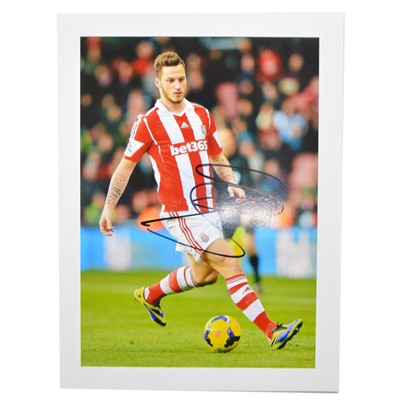 Lot 307 - Signed Marco Arnautovic 5x7 colour photograph, Stoke City