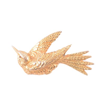 Lot 1109 - A yellow metal bird brooch.