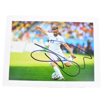 Lot 411 - Signed Luke Shaw 5x7 colour photograph, England