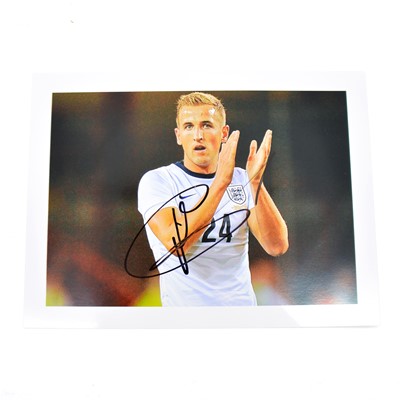 Lot 379 - Signed Harry Kane 5x7 colour photograph, England U21