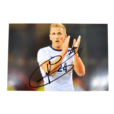 Lot 394 - Signed Harry Kane 4x6 colour photograph, England U21