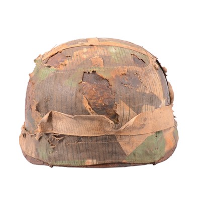 Lot 267 - WWII German Paratrooper helmet