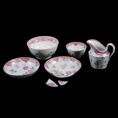 Lot 23 - Five pieces of New Hall porcelain teaware