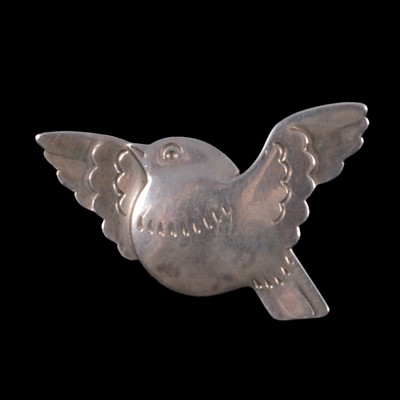 Lot 404 - Arno Malinowski for Georg Jensen - a silver 'Dove' brooch numbered 320.