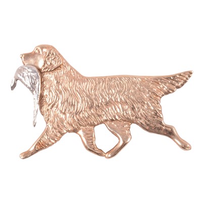 Lot 1108 - A 9 carat yellow and white gold retriever and pheasant brooch.