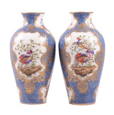 Lot 94 - Pair of Samson porcelain vases, Worcester style