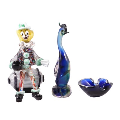 Lot 92 - Murano glass clown, Mdina style bird and dish