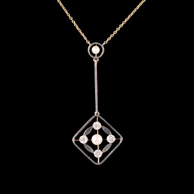 Lot 284 - An Edwardian diamond and seed pearl pendant.