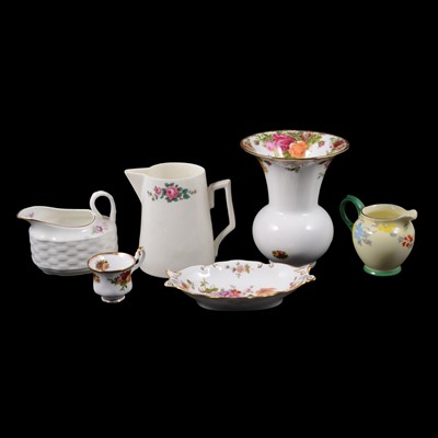 Lot 103 - Collection of miscellaneous china