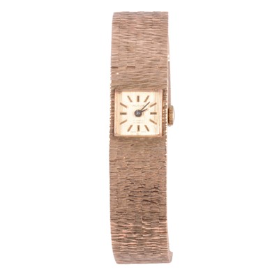 Lot 1013 - Aviva - a lady's 9 carat yellow gold bracelet watch.